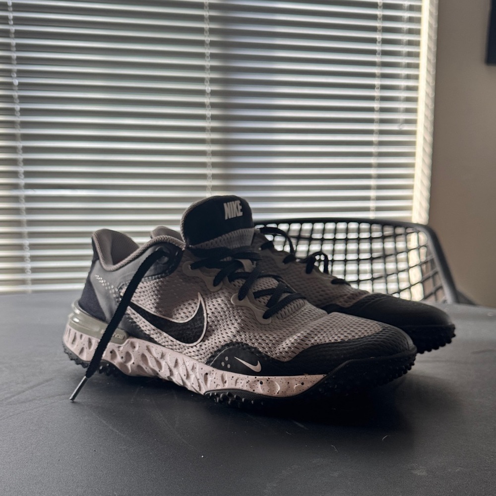 Nike Black and White Running Shoes
